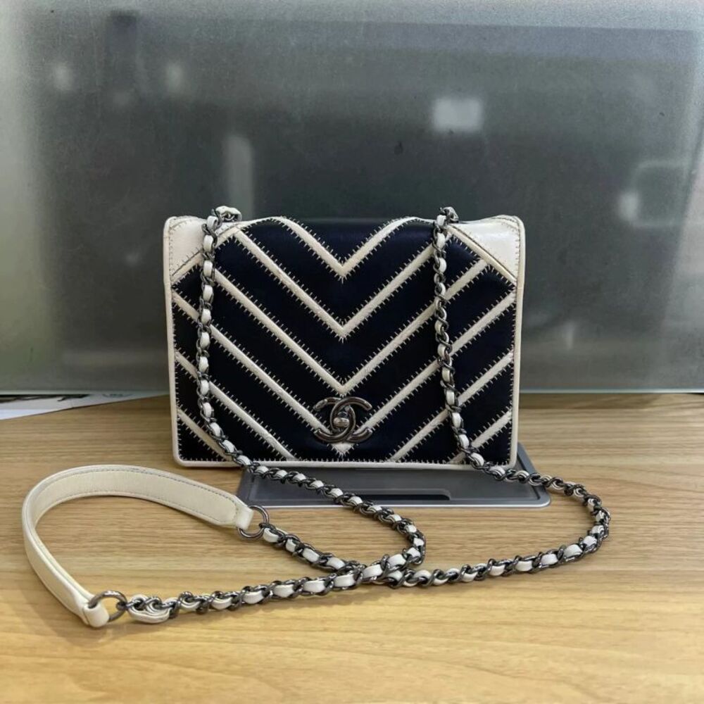 Chanel Women Pre-Loved Bag Very Good Condition